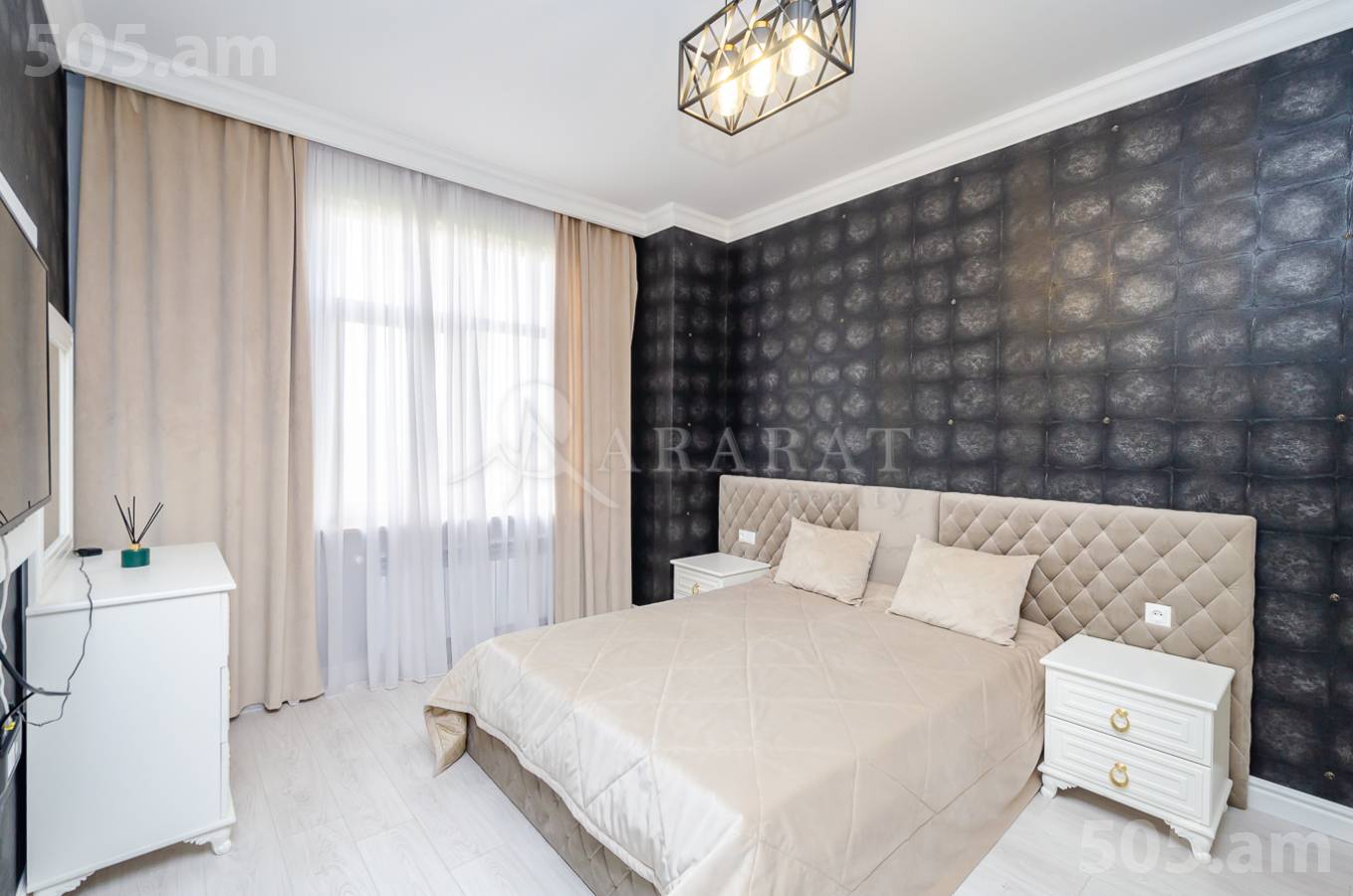 4 bedroom apartment for sale خیابان واهر. پاپازیان, عربگیر ایروان, 151947