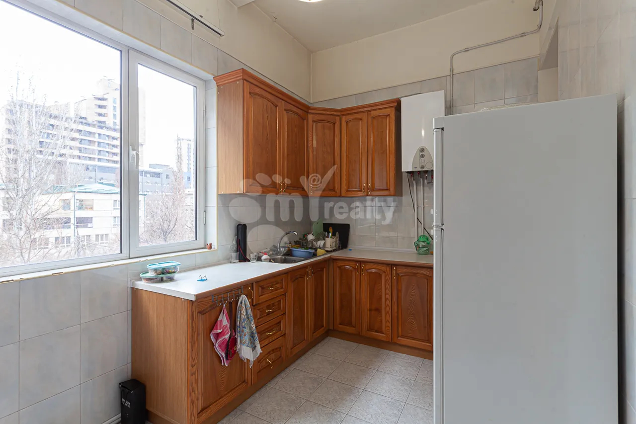 3 bedroom apartment for sale Mashtots Ave, Center Yerevan, 159983