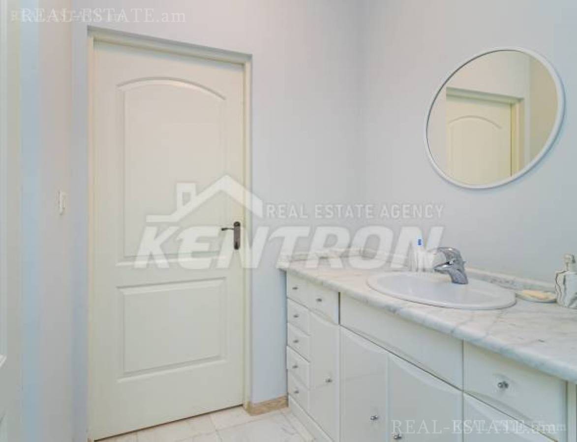 3 bedroom apartment for sale Sarmen St, Center Yerevan, 139638