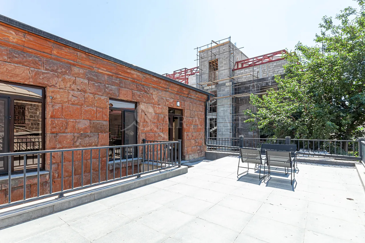 House for sale Fizkulturnikner St, Center Yerevan, 157325