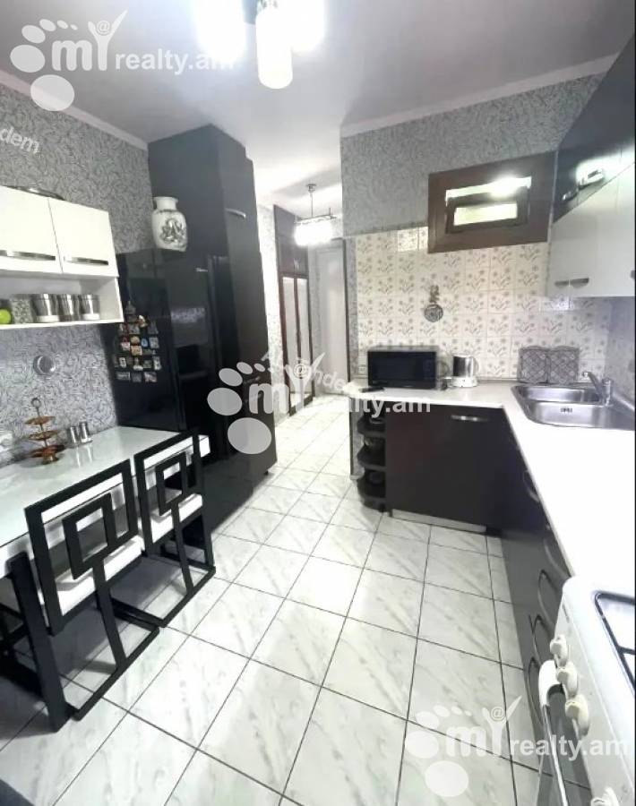 2 bedroom apartment for sale Zakyan St, Center Yerevan, 143487