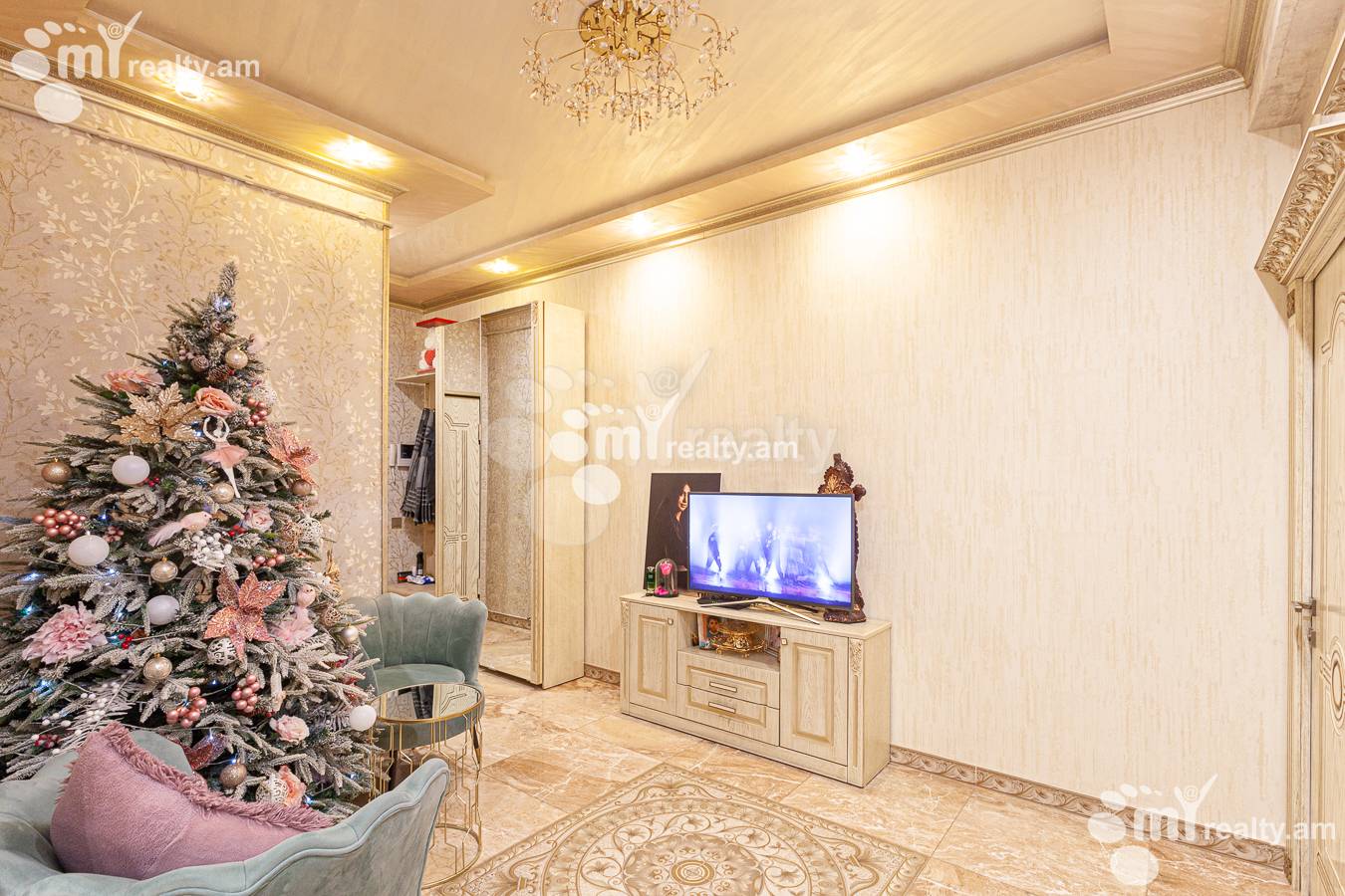 Купить 4 комнатную квартиру Аргишти ул, Центр Ереван, 143488