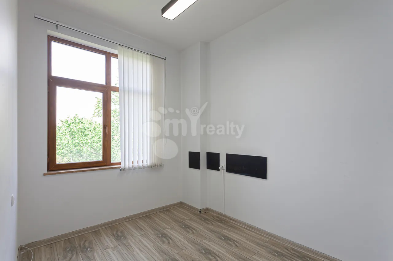 Commercial property for rent V.Papazyan St, Arabkir Yerevan, 160453