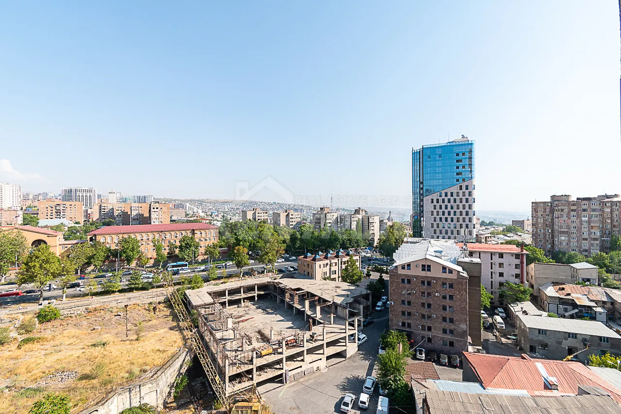 3 bedroom apartment for sale Komitas Ave, Arabkir Yerevan, 161892