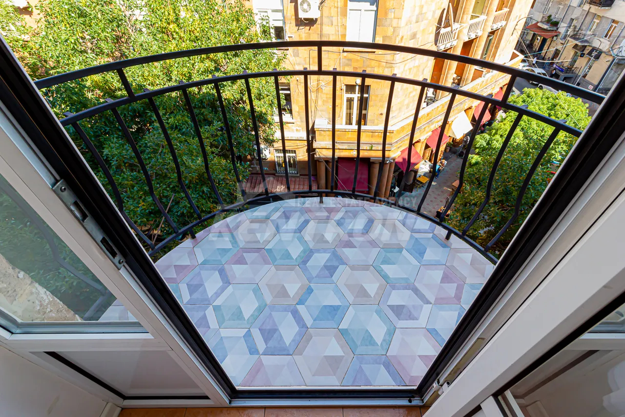 2 bedroom apartment for rent Tumanyan St, Center Yerevan, 158778