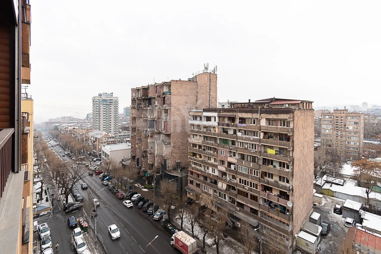 3 bedroom apartment for sale Hr.Kochar St, Arabkir Yerevan, 160025