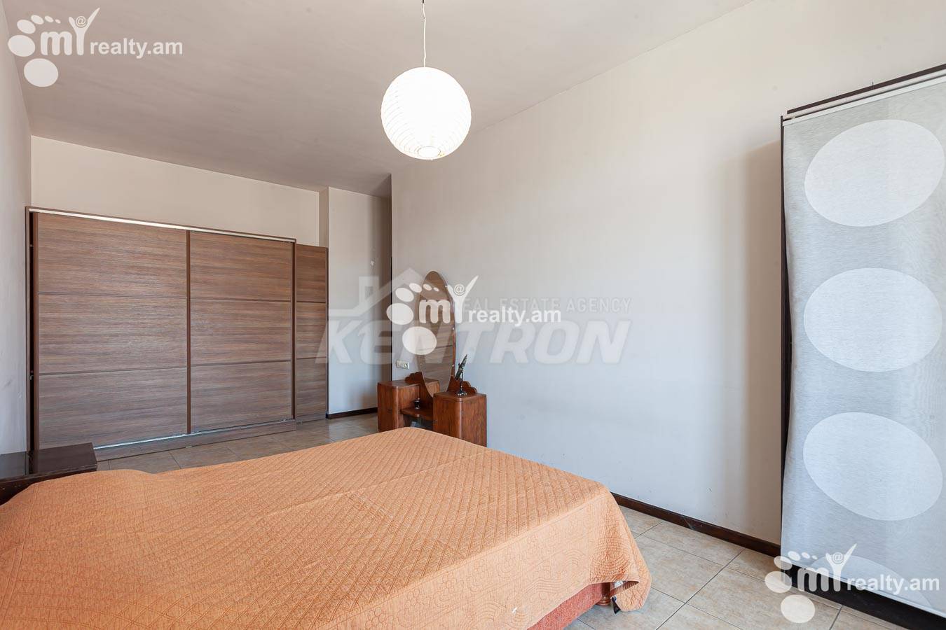 3 սենյականոց բնակարան  Ռոստոմի փող, Կենտրոն Երևան, 154973