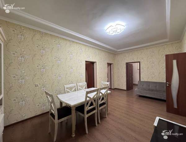 arandznatun-vacharq-Yerevan-Arabkir