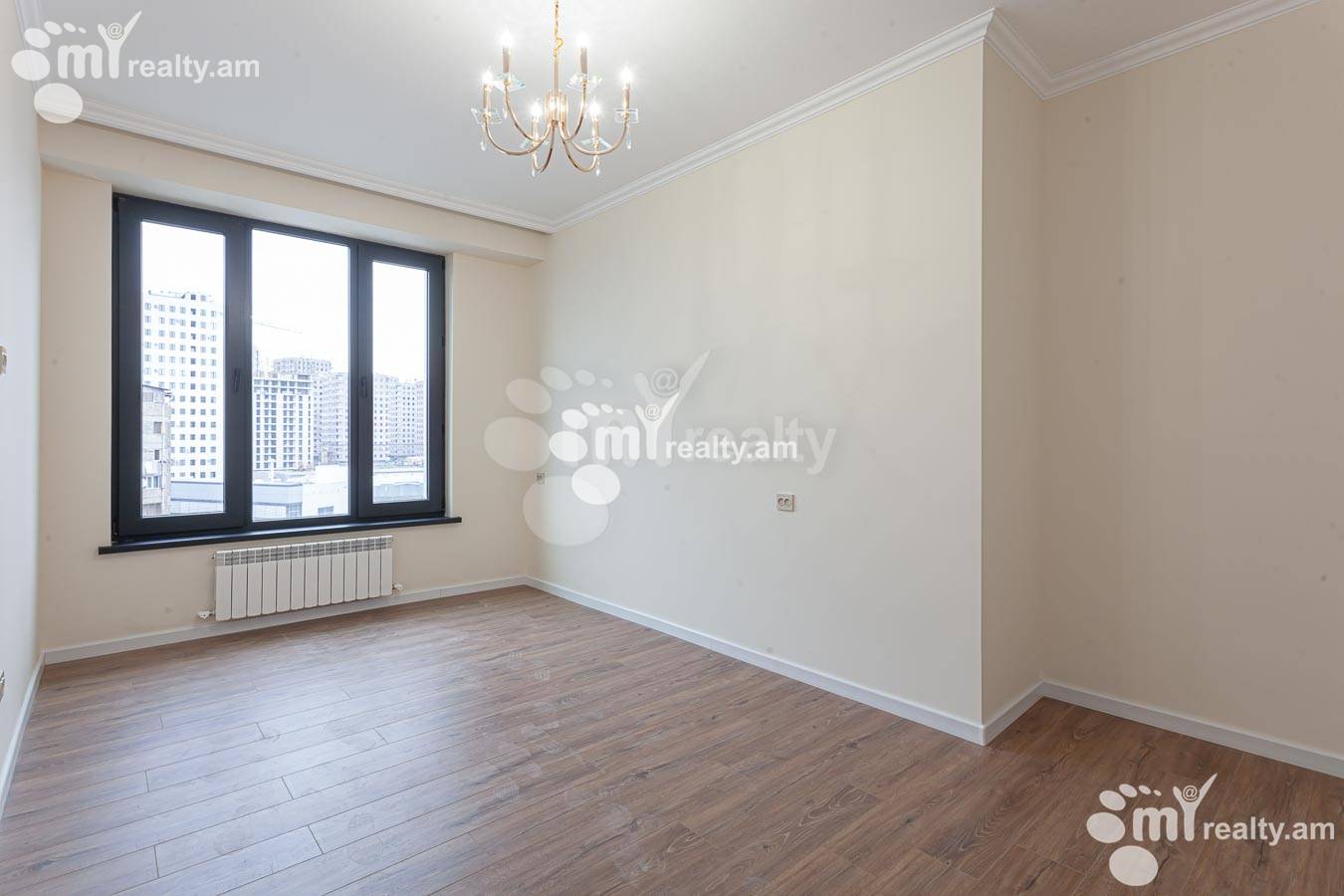 3 bedroom apartment for sale خیابان گِریبودوف, عربگیر ایروان, 155204