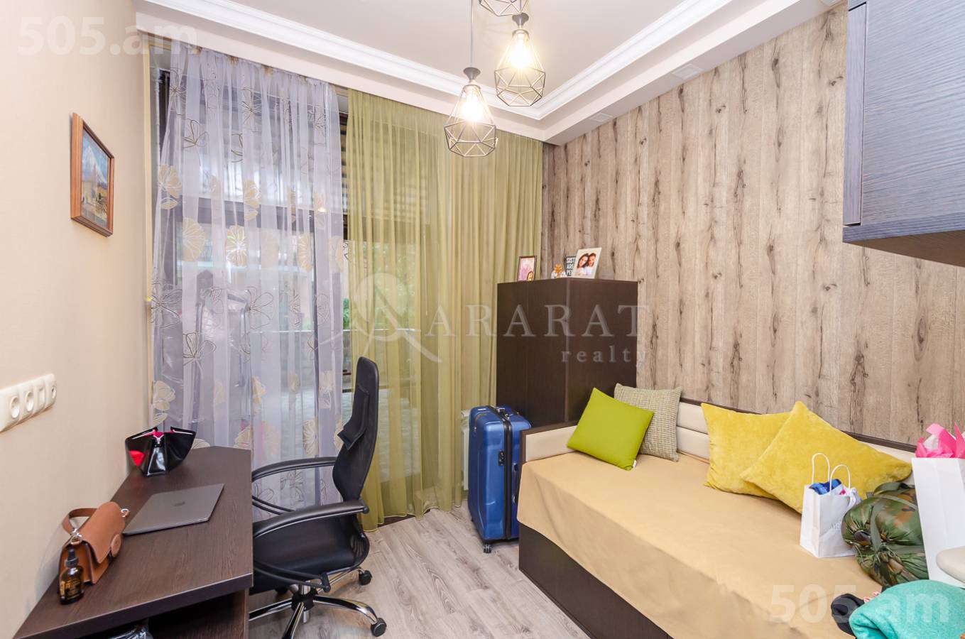 4 bedroom apartment for sale Davtashen 3 district, Davtachène Yerevan, 152897