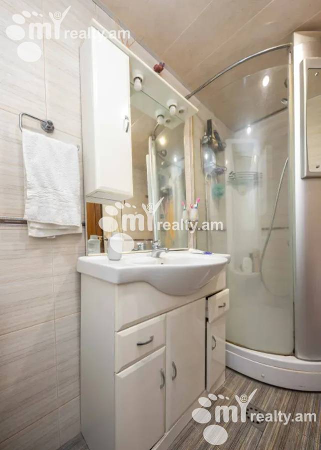 3 bedroom apartment for sale خیابان هر. کوچار, عربگیر ایروان, 159704