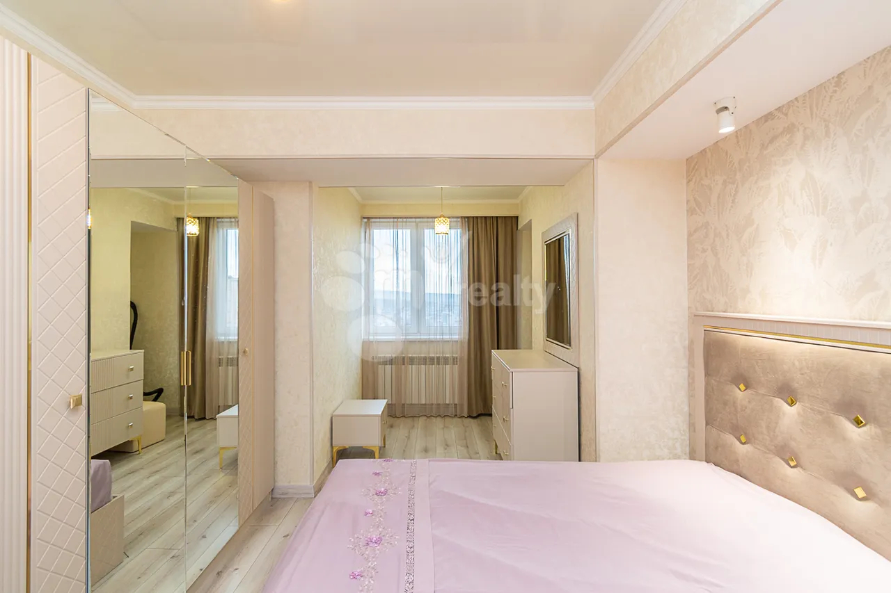 3 bedroom apartment for sale A. Avetisyan St, Arabkir Yerevan, 161276