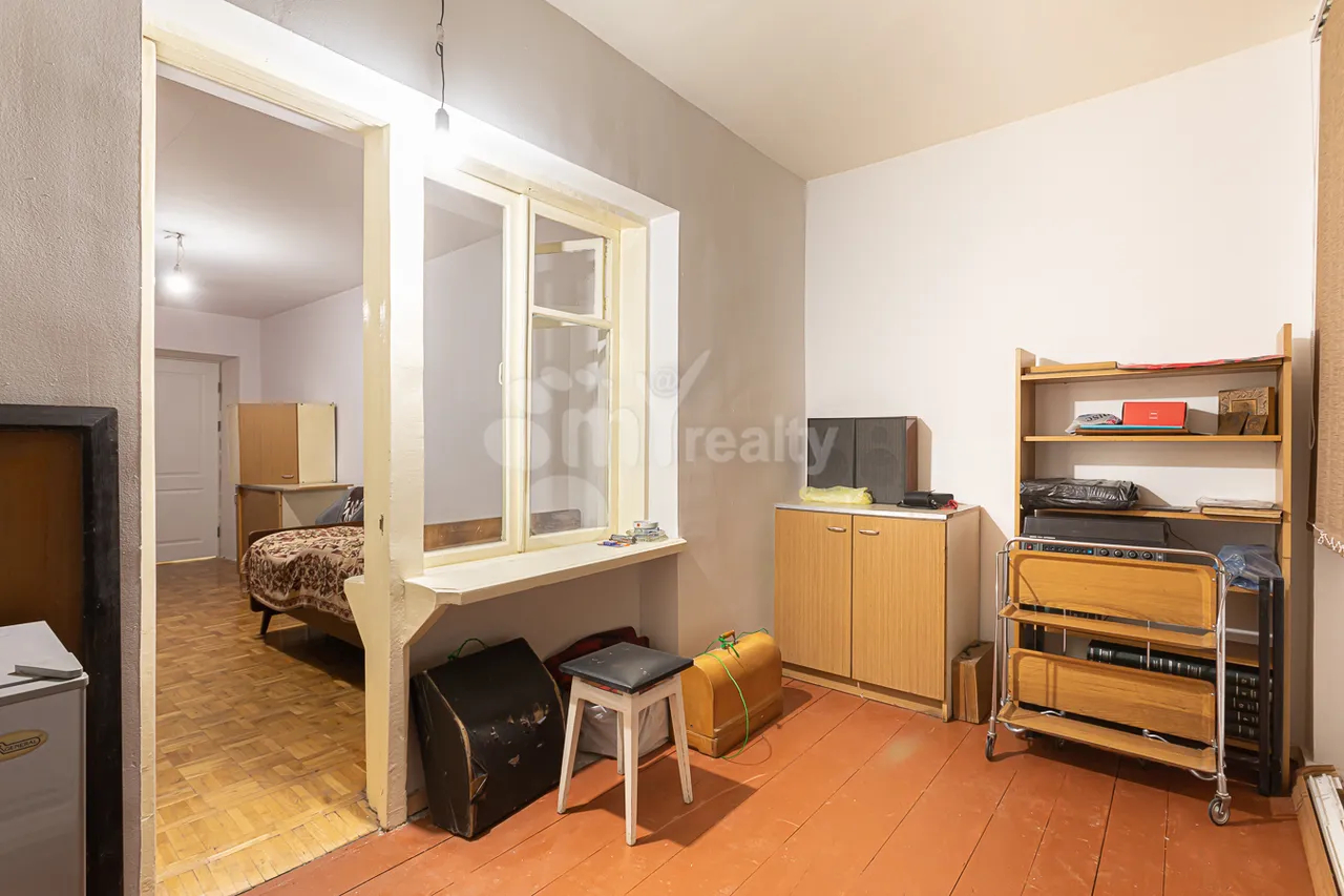3 bedroom apartment for sale Mashtots Ave, Center Yerevan, 157756