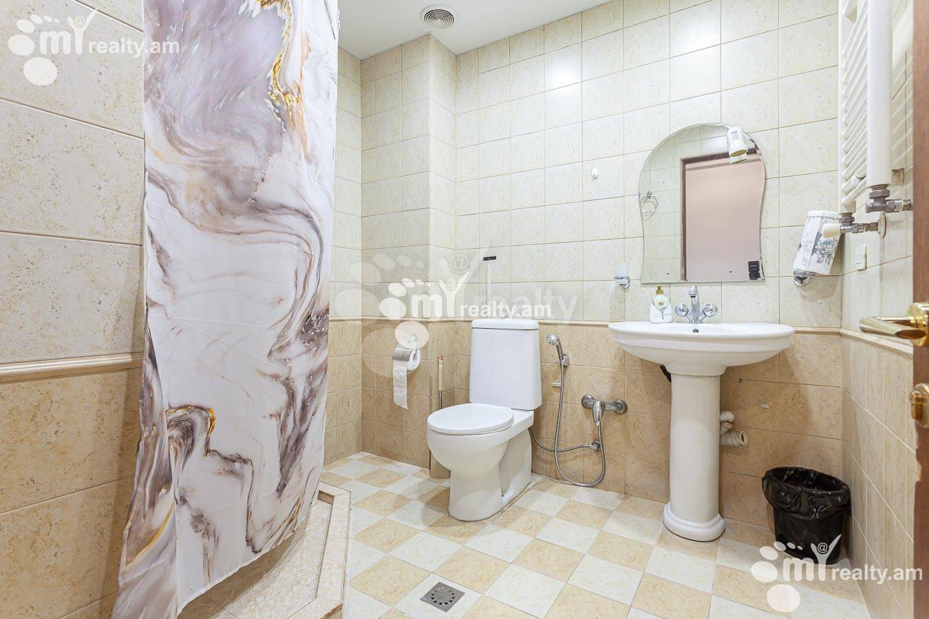 3 bedroom apartment for sale Abovyan St, Center Yerevan, 155180