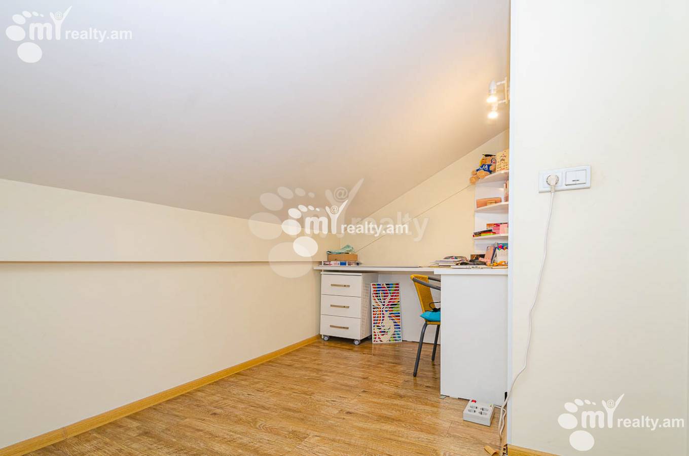 3 bedroom apartment for sale Hovsep Emin St, Arabkir Yerevan, 143593