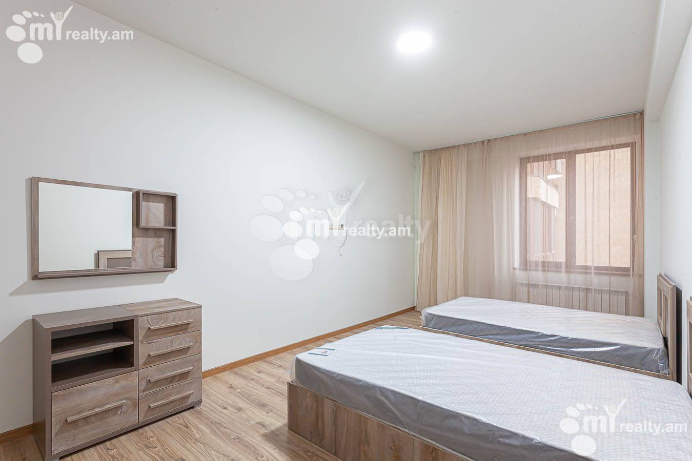 3 bedroom apartment for rent خیابان آرگیشتی, مرکز شهر ایروان, 154236