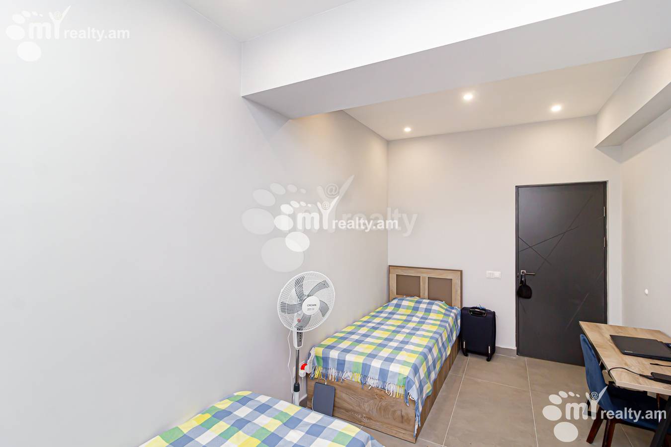 Снять 3 комнатную квартиру Арабкир 35ый ул, Арабкир Ереван, 154244