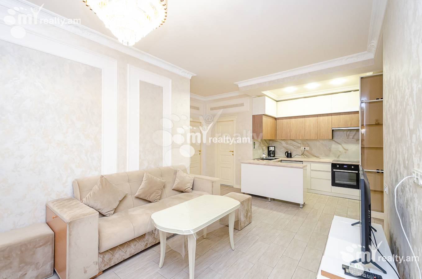 3 bedroom apartment for rent Amiryan St, Center Yerevan, 151212