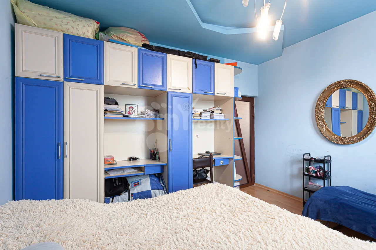 3 bedroom apartment for sale Orbeli Yeghbayrner   St, Arabkir Yerevan, 160353
