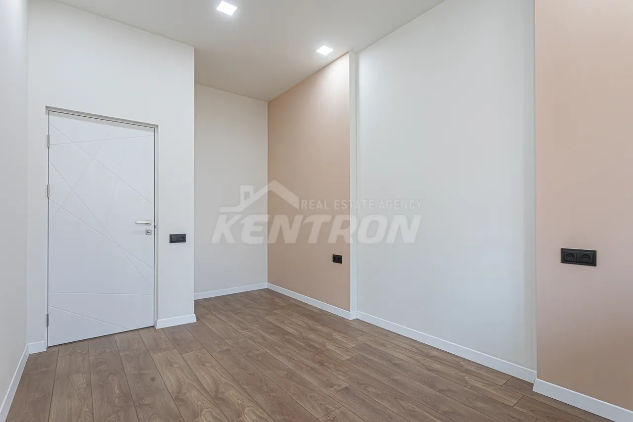 3 bedroom apartment for sale خیابان مالخاسیانتس, عربگیر ایروان, 157858