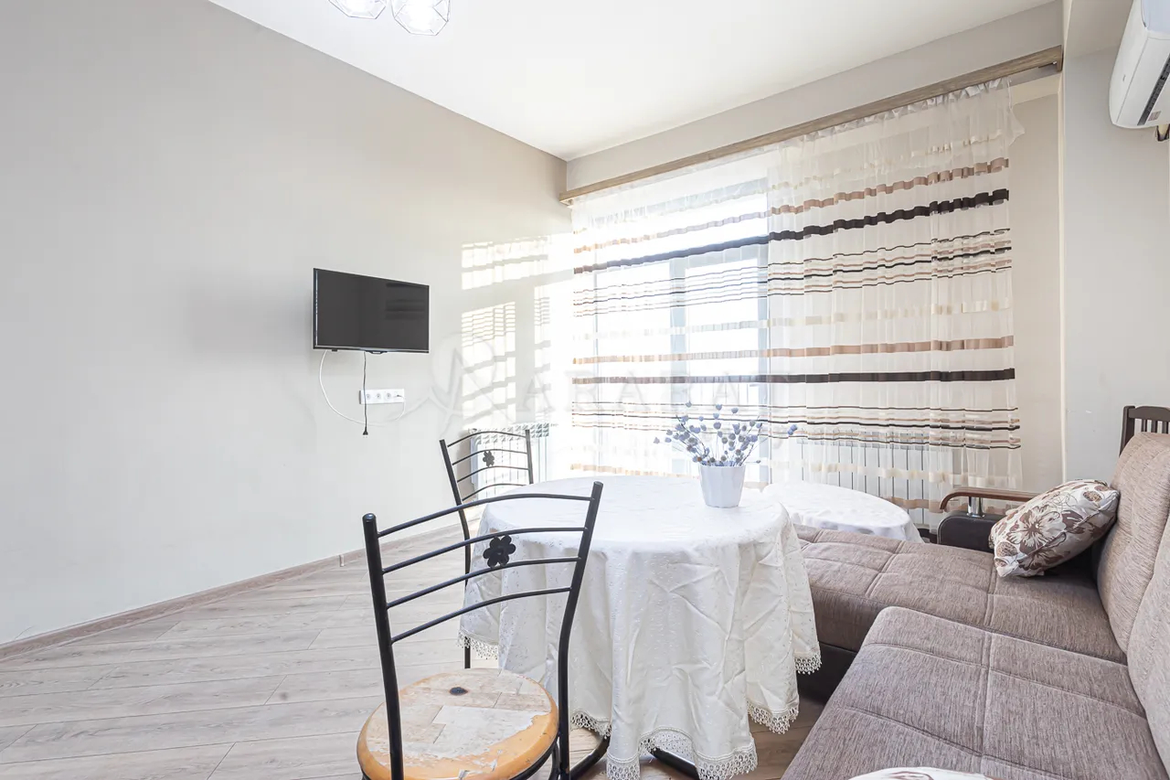 2 bedroom apartment for sale خیابان میکویان, داوتاشِن ایروان, 157995