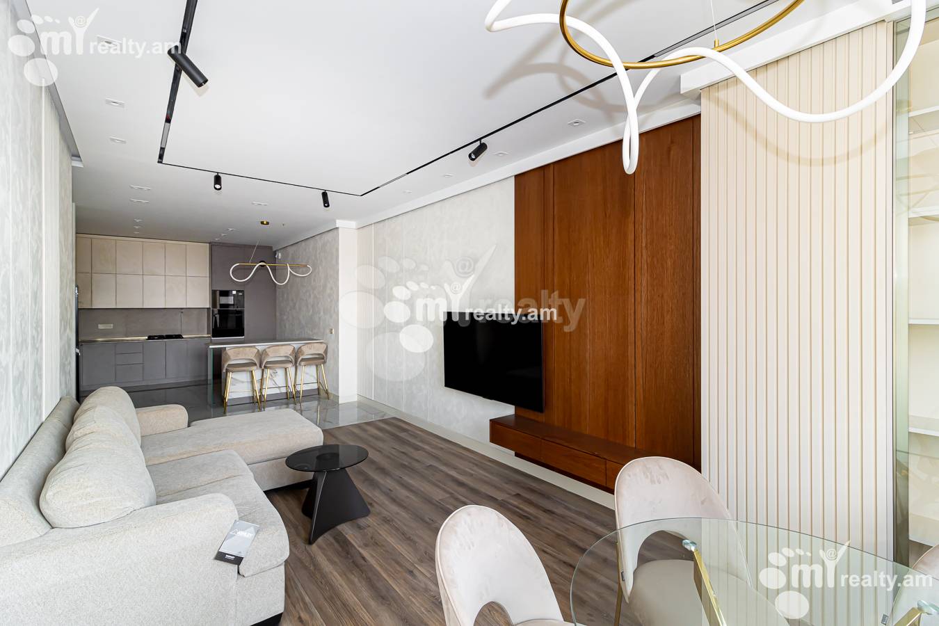 3 սենյականոց բնակարան  Բուզանդի փող, Կենտրոն Երևան, 154552