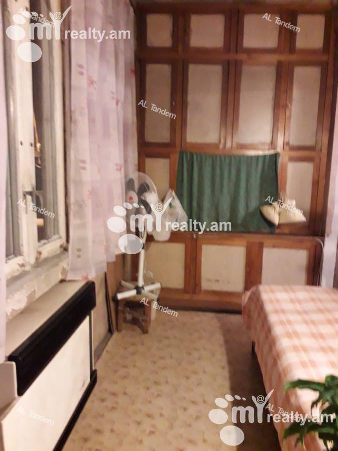 3 սենյականոց բնակարան  Խորենացու փող, Կենտրոն Երևան, 123218