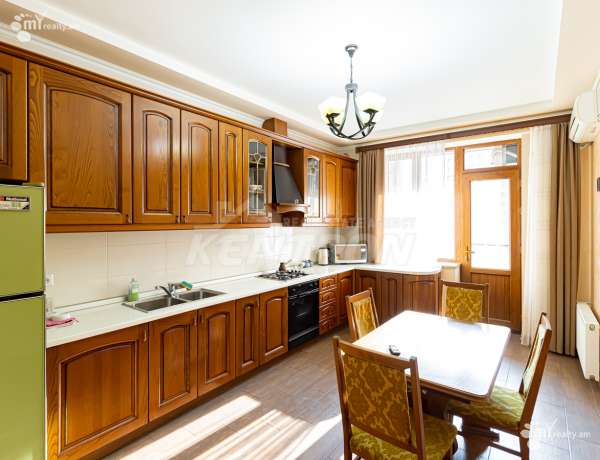 4-senyakanoc-bnakaran-vacharq-Yerevan-Center