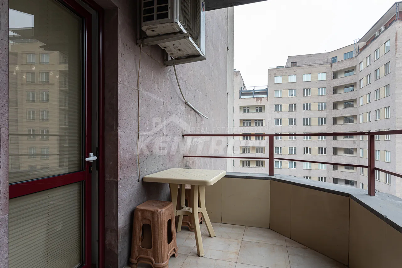 3 սենյականոց բնակարան  Հյուսիսային պող, Կենտրոն Երևան, 157970