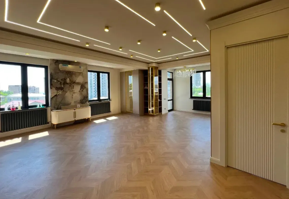 3 bedroom apartment for sale Arghutyan St, Arabkir Yerevan, 161046