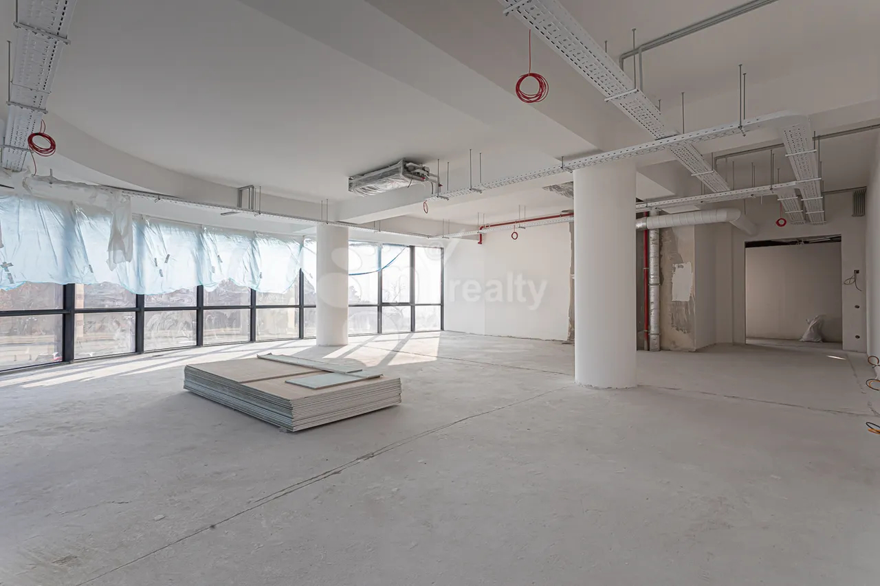 Commercial property for rent Azatutyan Ave, Arabkir Yerevan, 158322