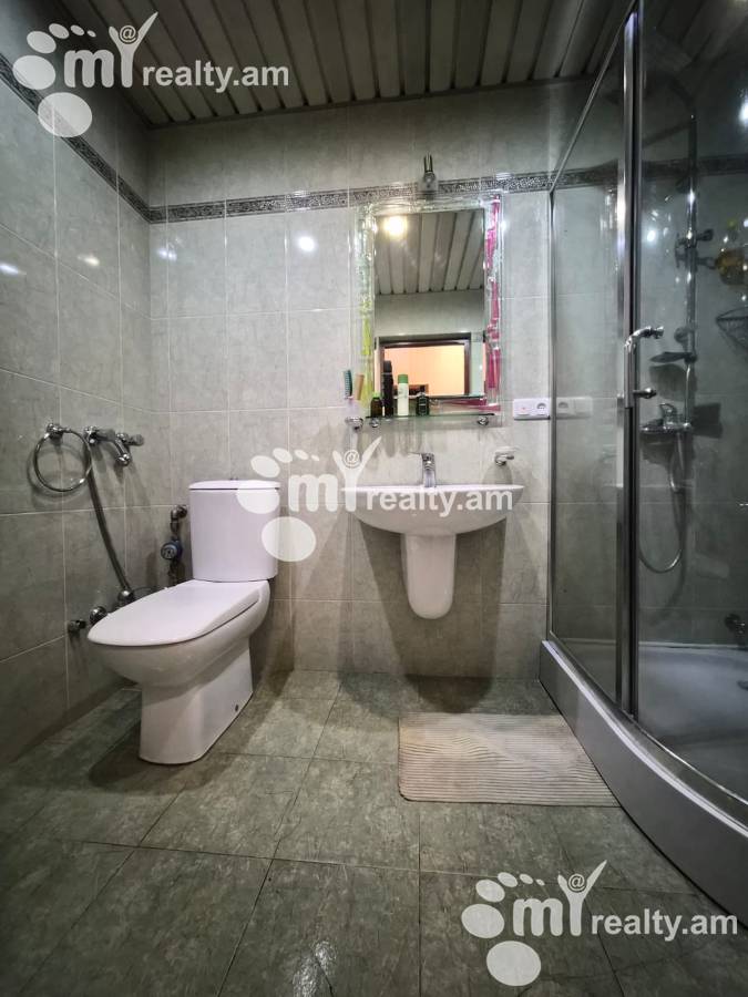 3 bedroom apartment for sale Vardanants St, Center Yerevan, 156126