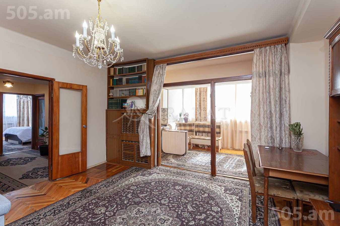Купить 3 комнатную квартиру Саят-Нова пр, Центр Ереван, 150919