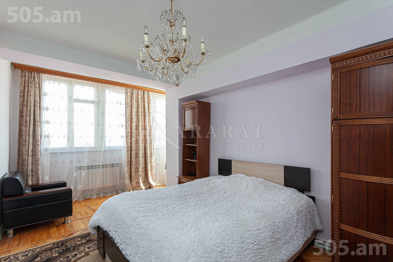 Купить 3 комнатную квартиру Саят-Нова пр, Центр Ереван, 150919