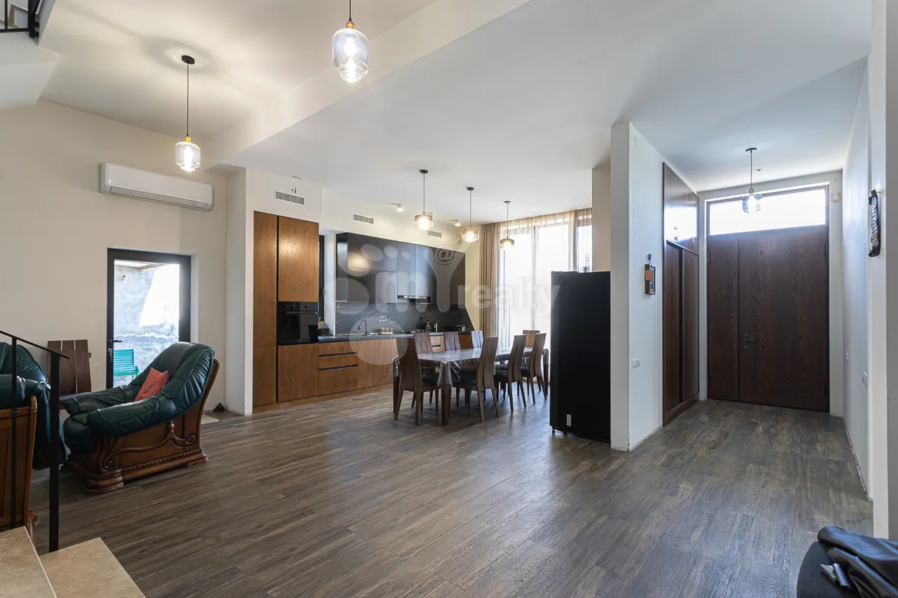 Купить дом Канакер 17ый ул, Канакер-Зейтун Ереван, 160154