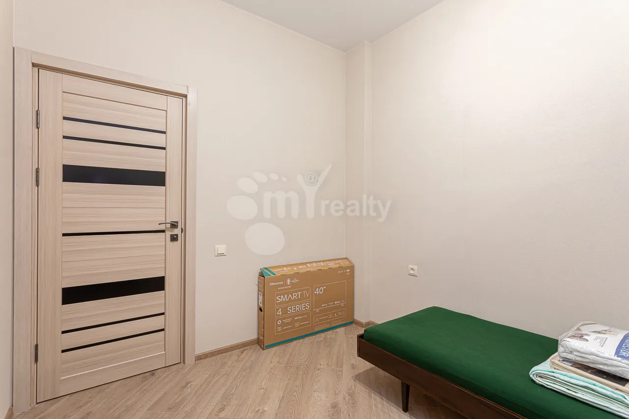 3 bedroom apartment for rent Saryan St, Center Yerevan, 158711