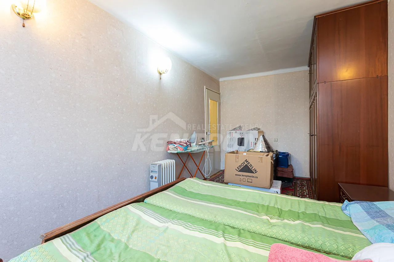 3 bedroom apartment for sale Buzand St, Center Yerevan, 158422