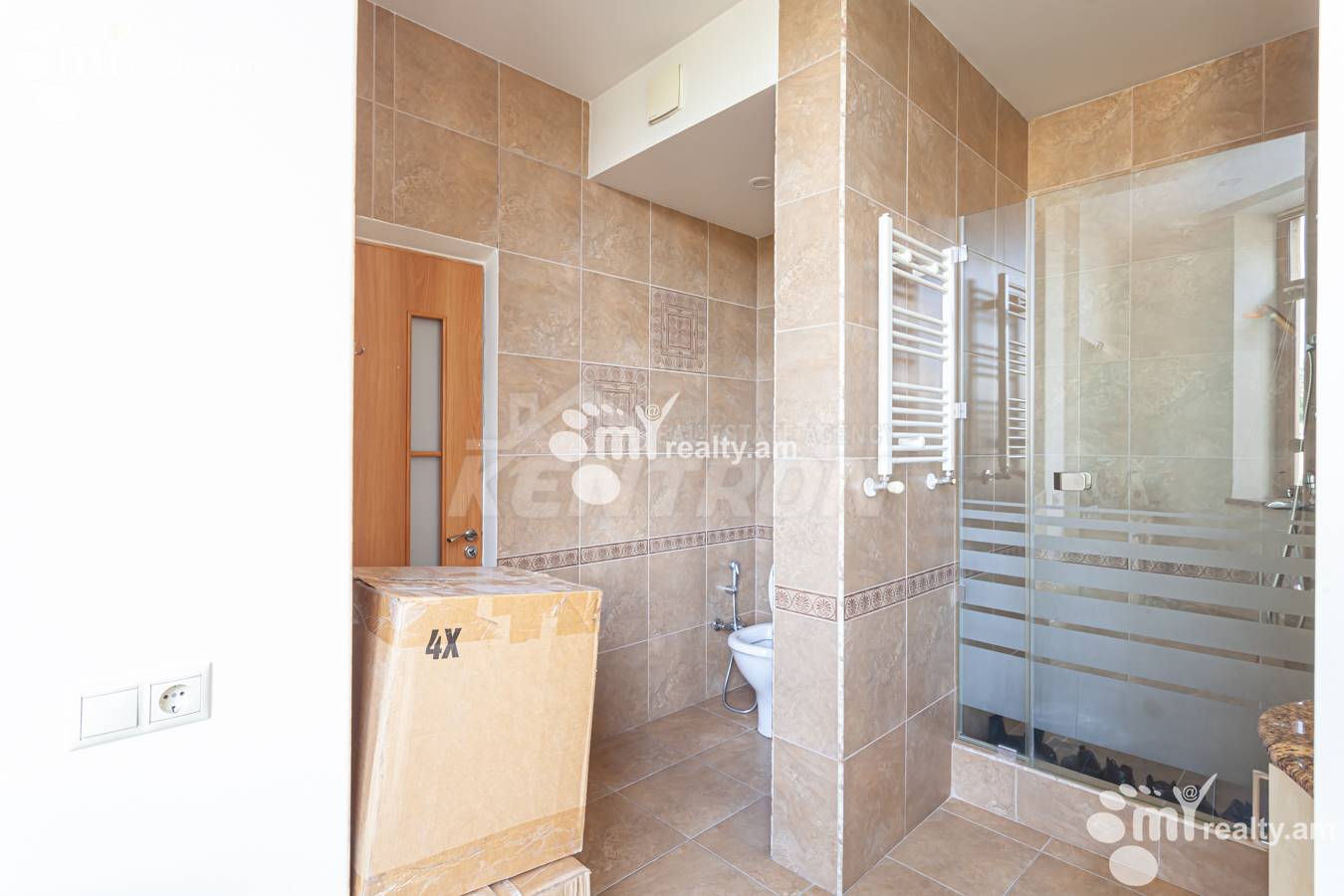 4 bedroom apartment for rent Azatutyan Ave, Arabkir Yerevan, 154363