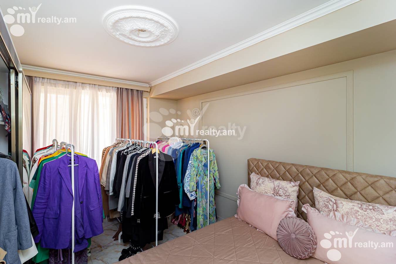 3 bedroom apartment for rent Teryan St, Center Yerevan, 151706