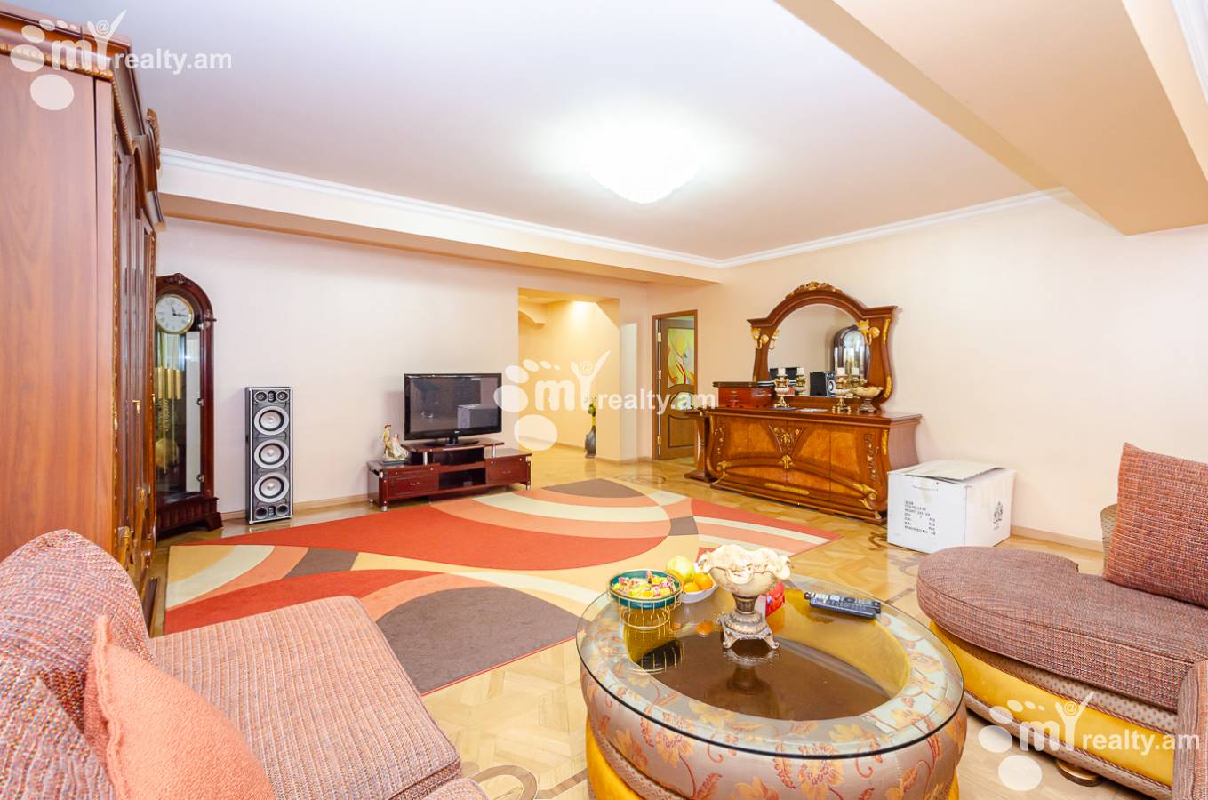 Купить 4 комнатную квартиру Орбели Ехбайрнери ул, Арабкир Ереван, 144146