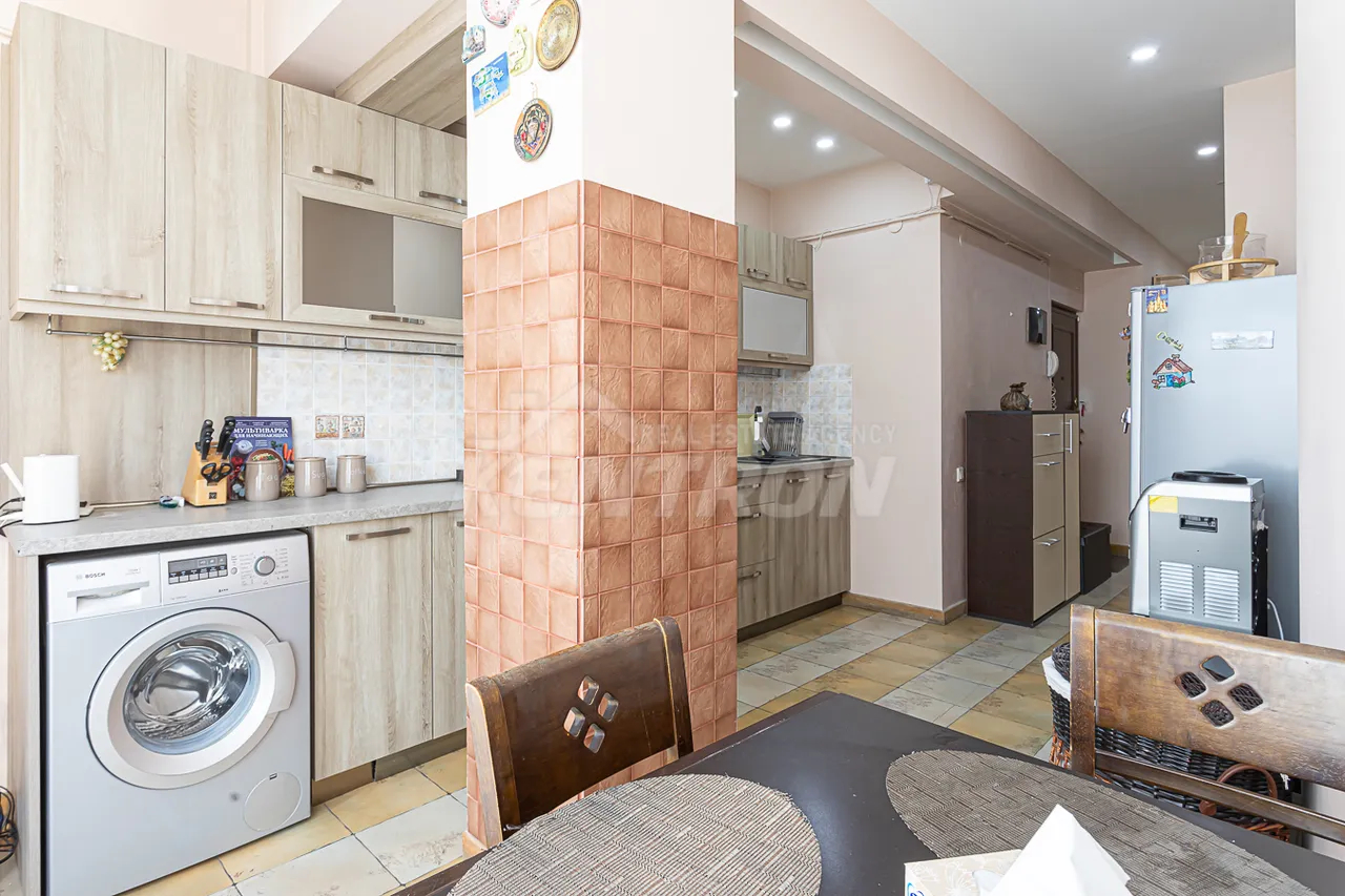 3 bedroom apartment for rent D. Demirchyan St, Center Yerevan, 158775