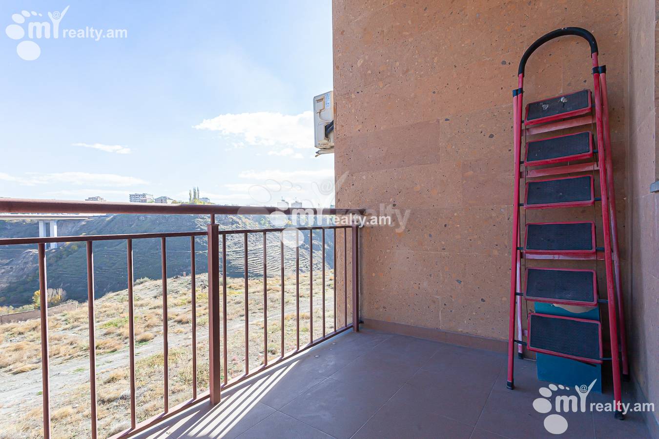 3 bedroom apartment for rent Mikoyan St, Davtachène Yerevan, 151491