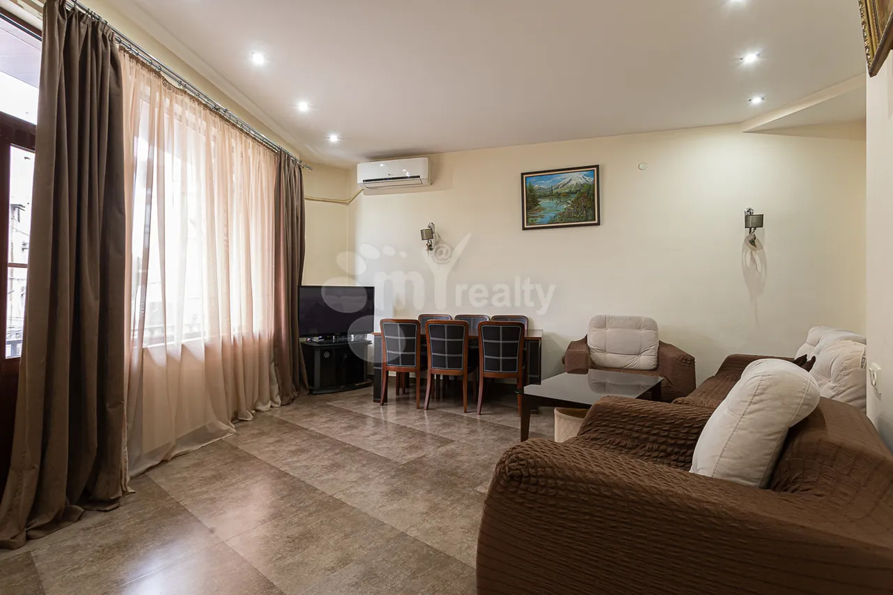 4 bedroom apartment for sale Hanrapetutyan St, Center Yerevan, 159015