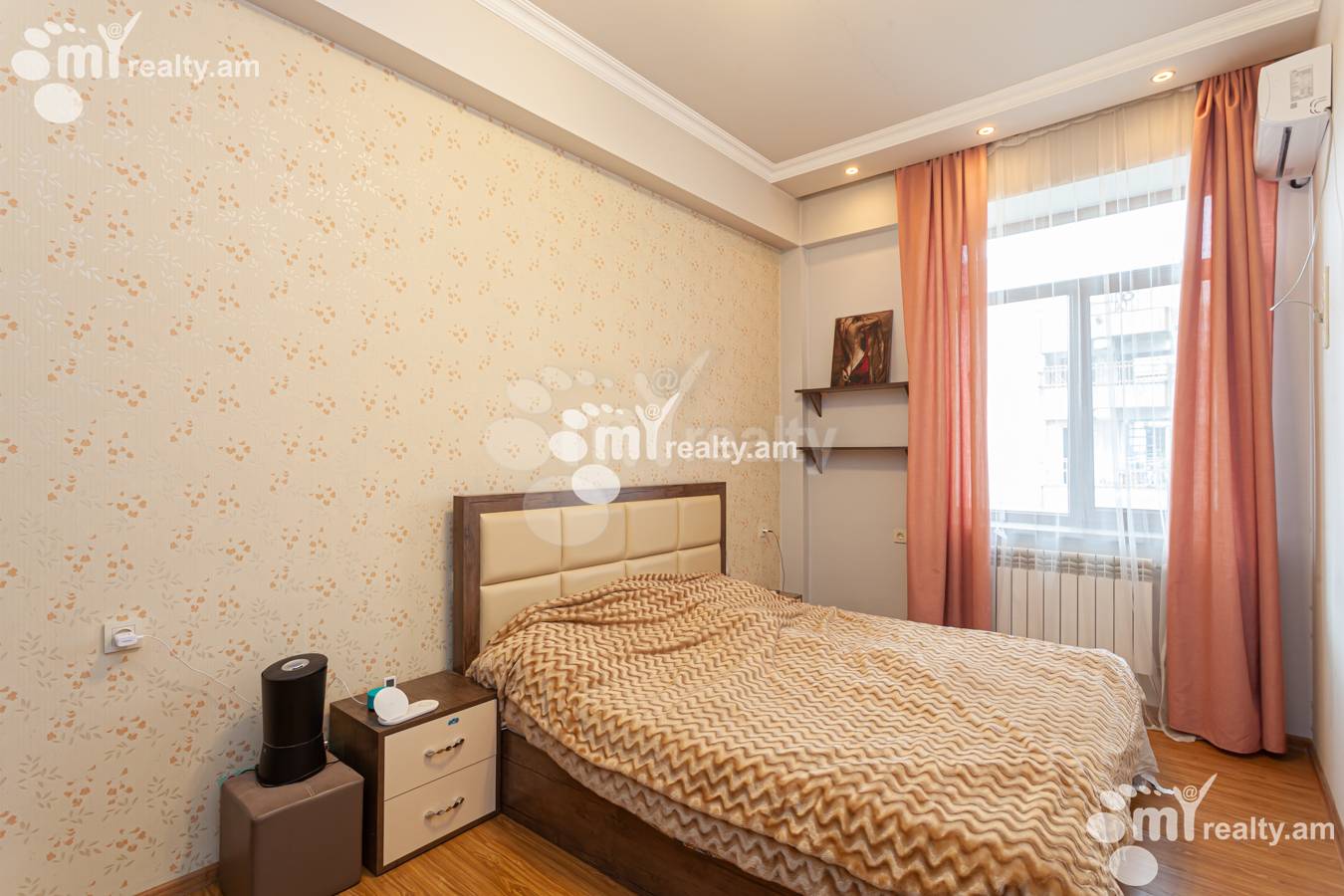 3 սենյականոց բնակարան  Եկմալյան փող, Կենտրոն Երևան, 151084