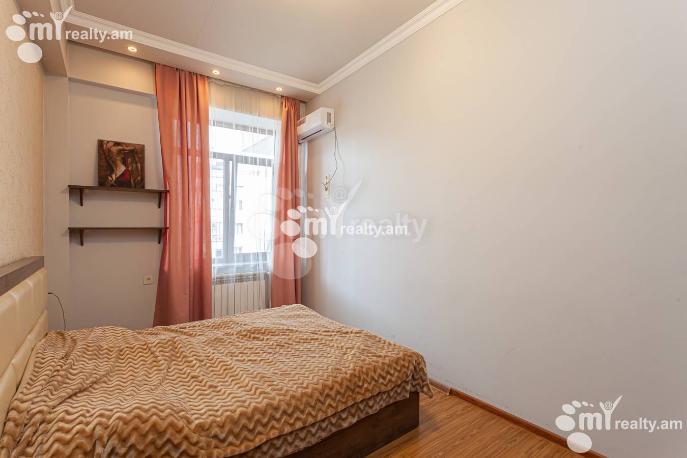 3 սենյականոց բնակարան  Եկմալյան փող, Կենտրոն Երևան, 151084