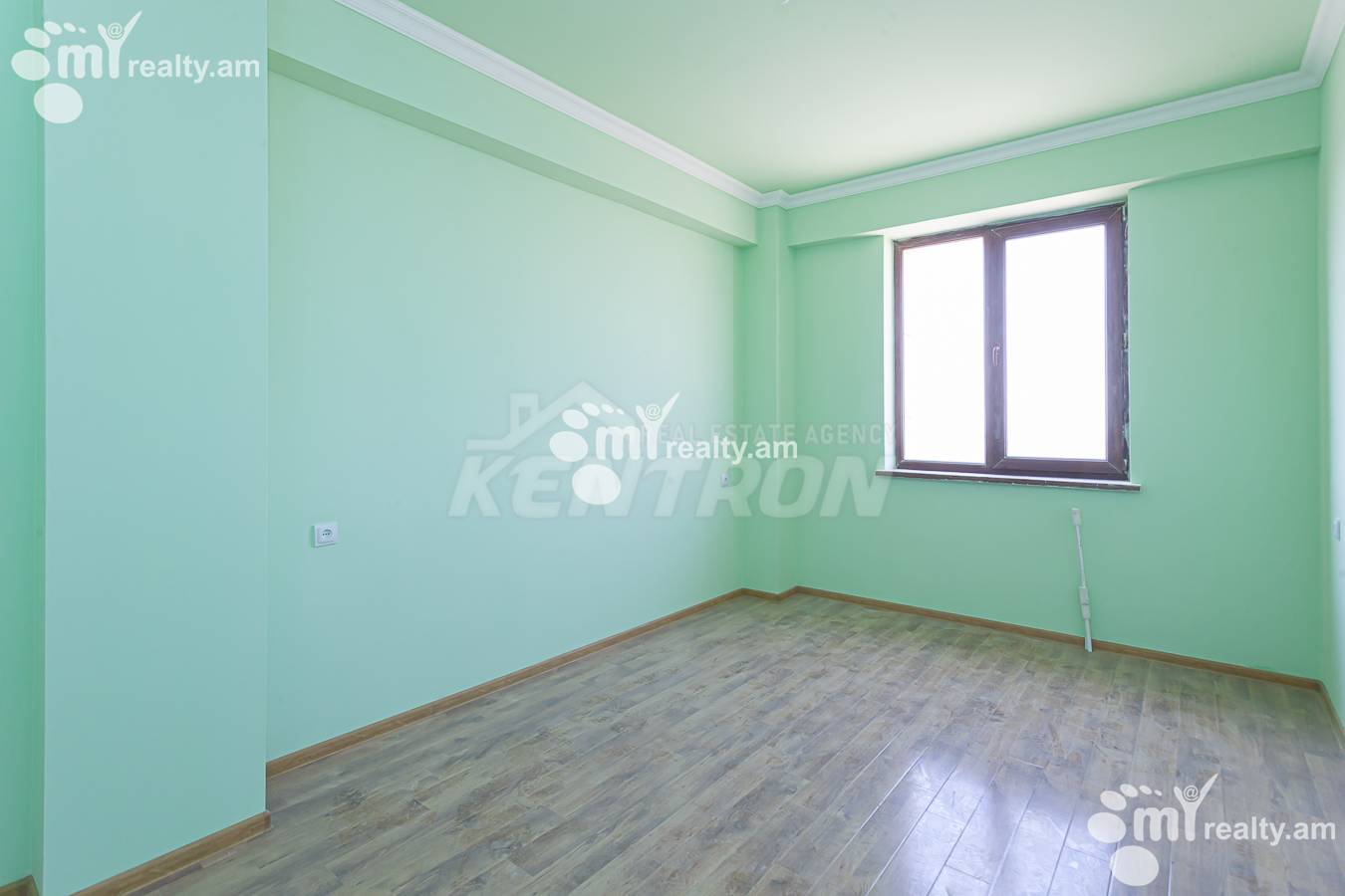 3 սենյականոց բնակարան  Մ․ Մելքոնյան փող, Կենտրոն Երևան, 153101