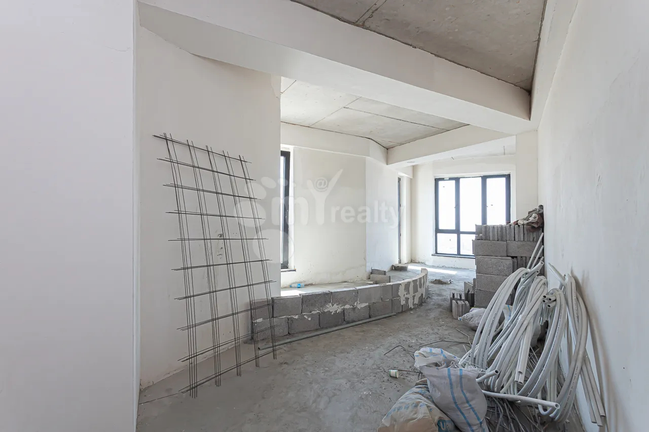 4 bedroom apartment for sale Aghbyur Serob St, Arabkir Yerevan, 161416