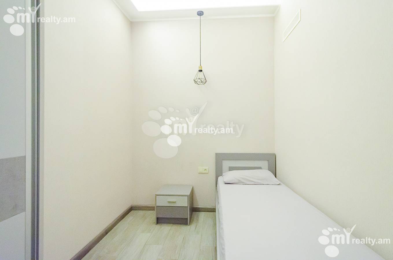 3 սենյականոց բնակարան  Եկմալյան փող, Կենտրոն Երևան, 153255