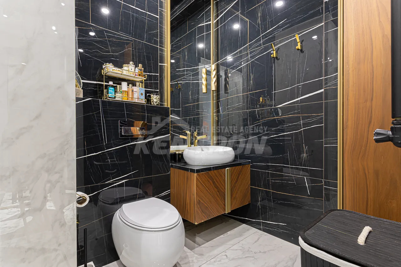 3 սենյականոց բնակարան վարձով Բուզանդի փող, Կենտրոն Երևան, 159630