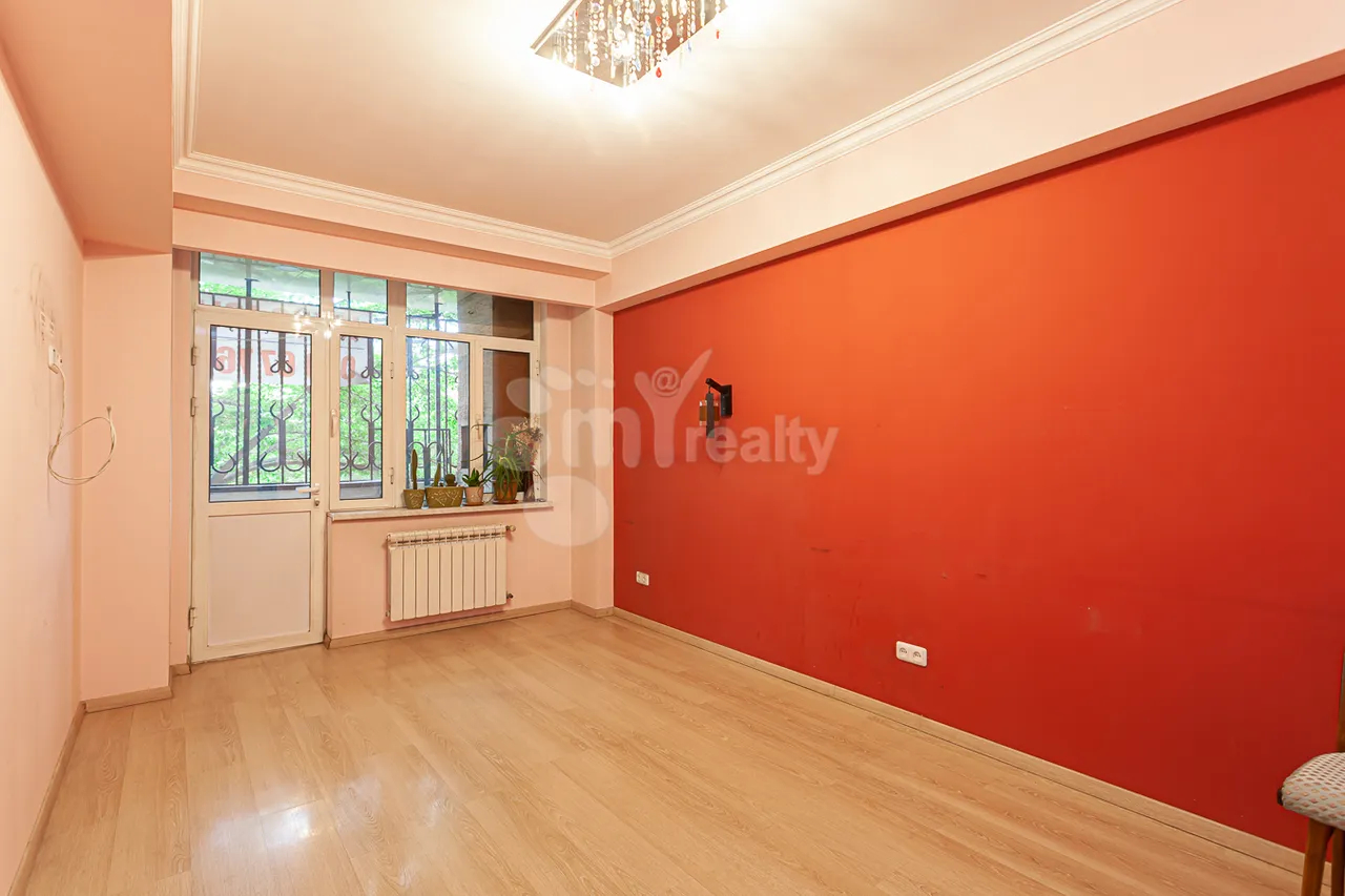 3 bedroom apartment for sale Tsovakal Isakov Ave, Center Yerevan, 160401